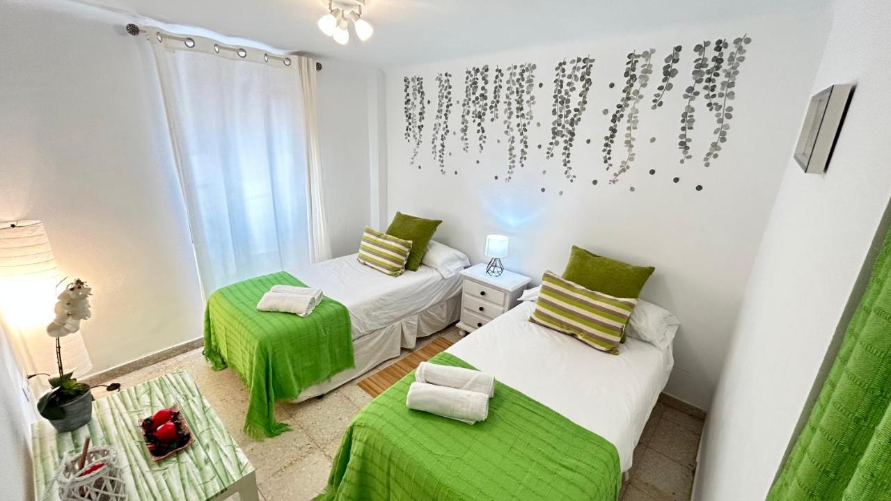 Cozy Town House With Terrace And Free Wifi Villa Ronda Exterior photo